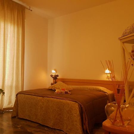 Hotel Romantica Rimini Eksteriør billede