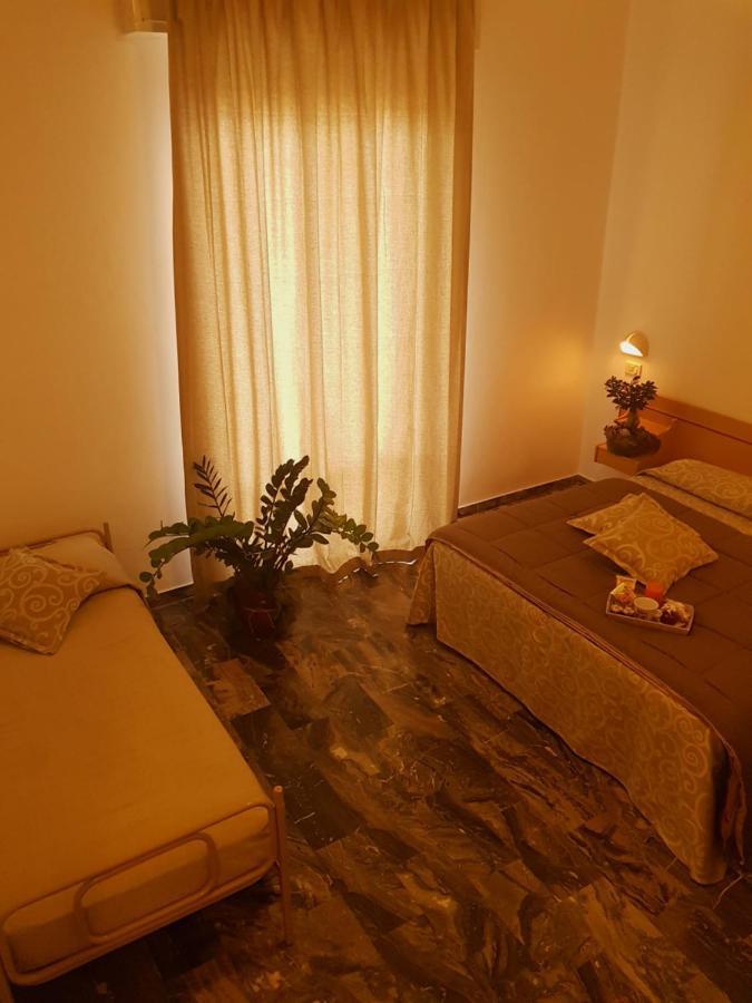 Hotel Romantica Rimini Eksteriør billede