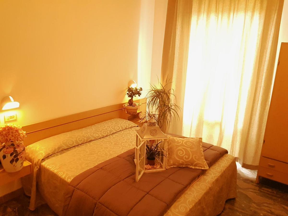 Hotel Romantica Rimini Eksteriør billede