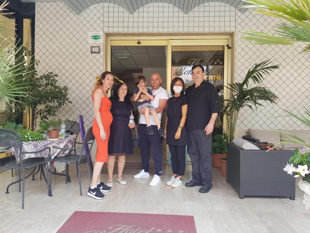 Hotel Romantica Rimini Eksteriør billede